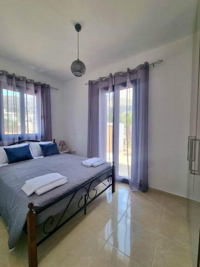 Dionysia Apartments Livadia  Buitenkant foto